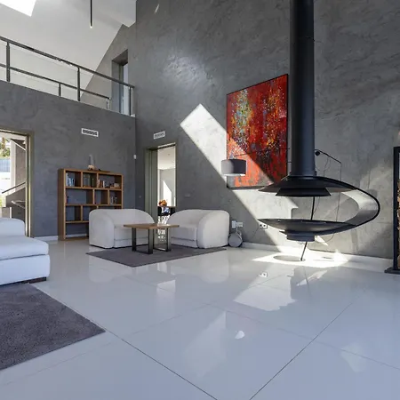 Casa De Ragnar * Ojén